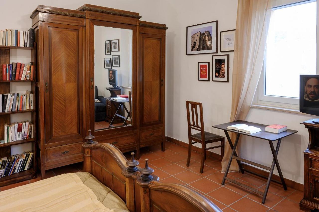 B&B Il Bed And Bookfast Mercatello  Room photo
